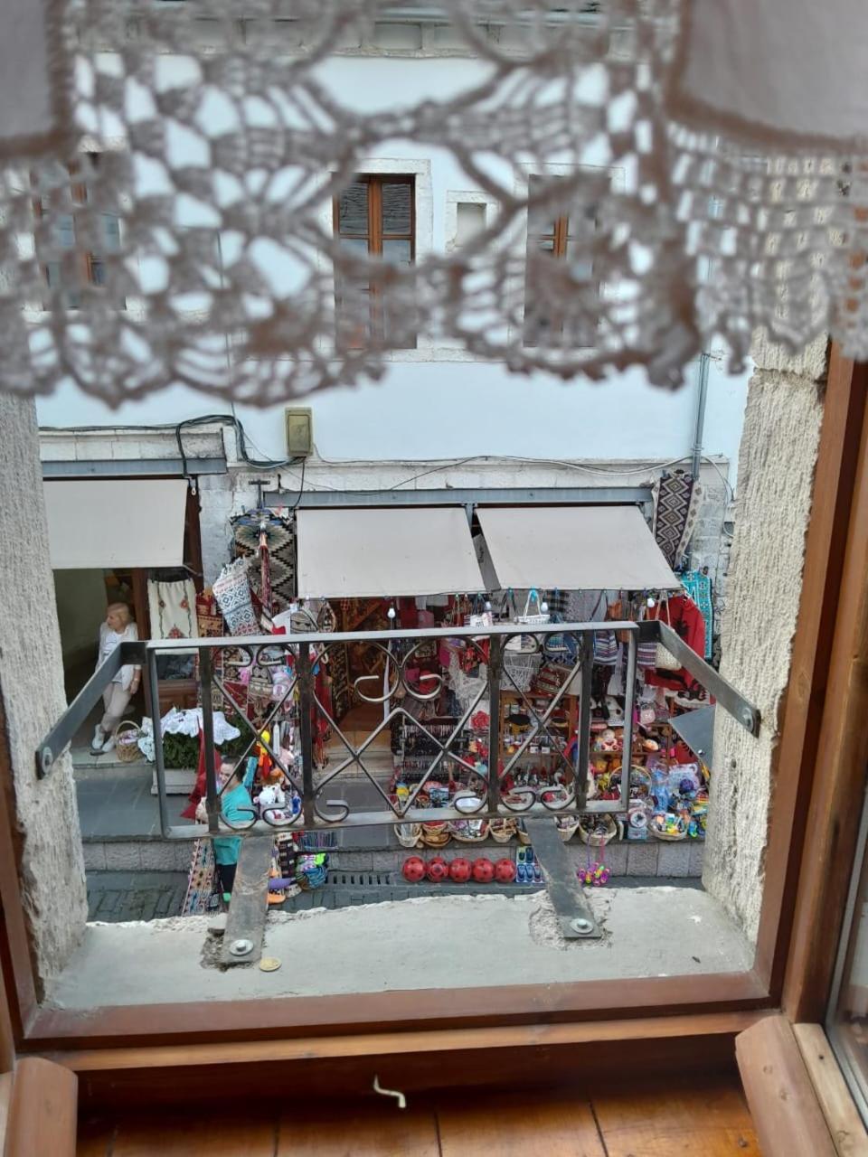 Santa Room-Old Bazaar Center-Gjirokastër Exteriör bild