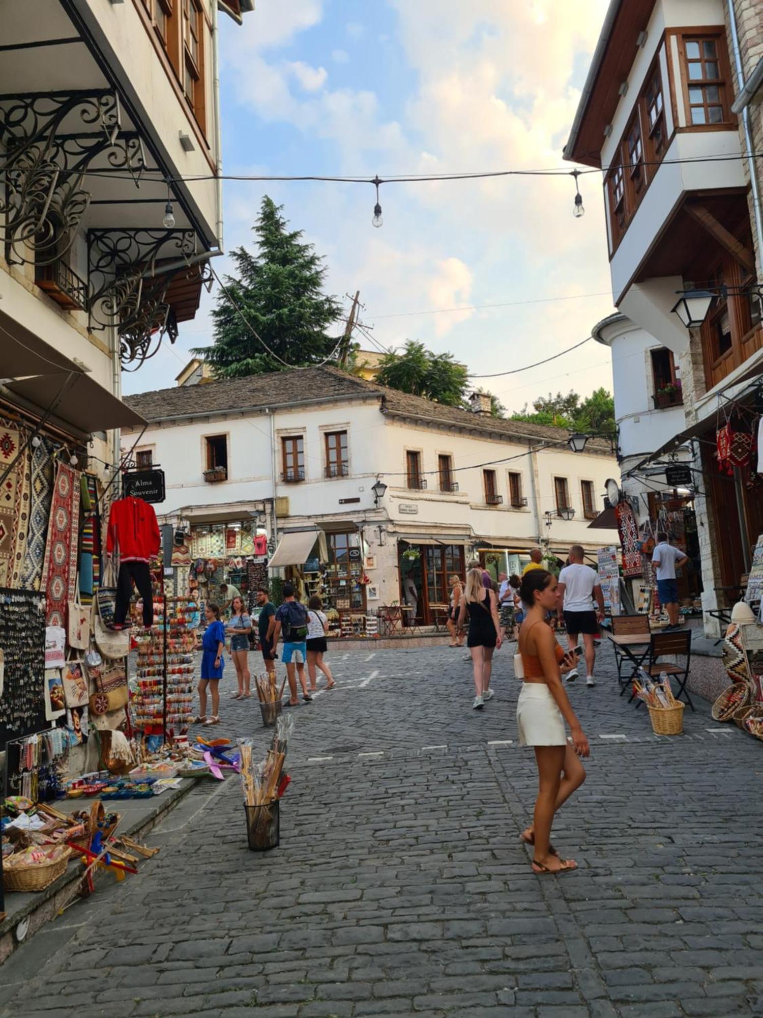 Santa Room-Old Bazaar Center-Gjirokastër Exteriör bild